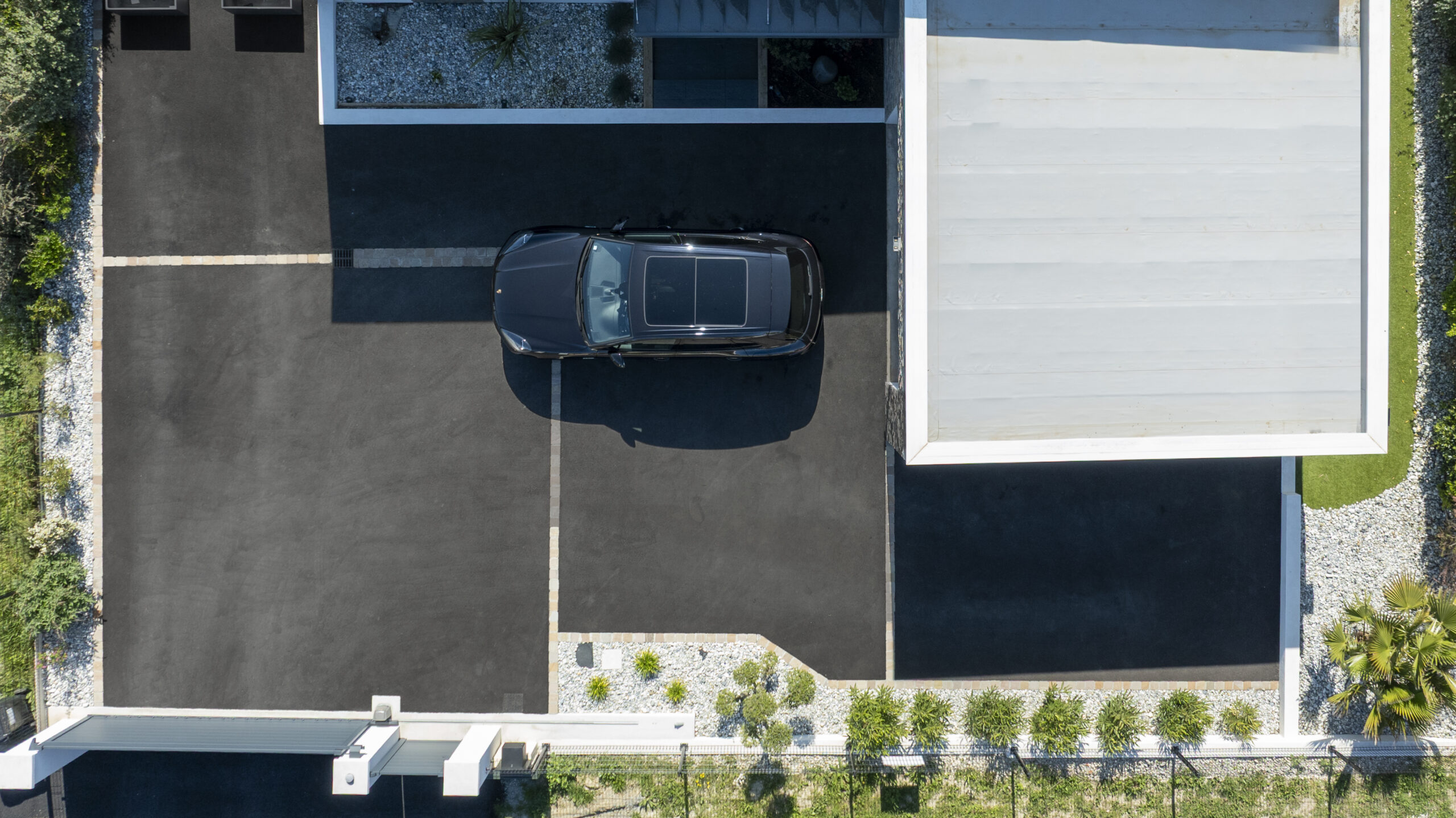 Cour - enrobé noir - Ideallée 17 - 2