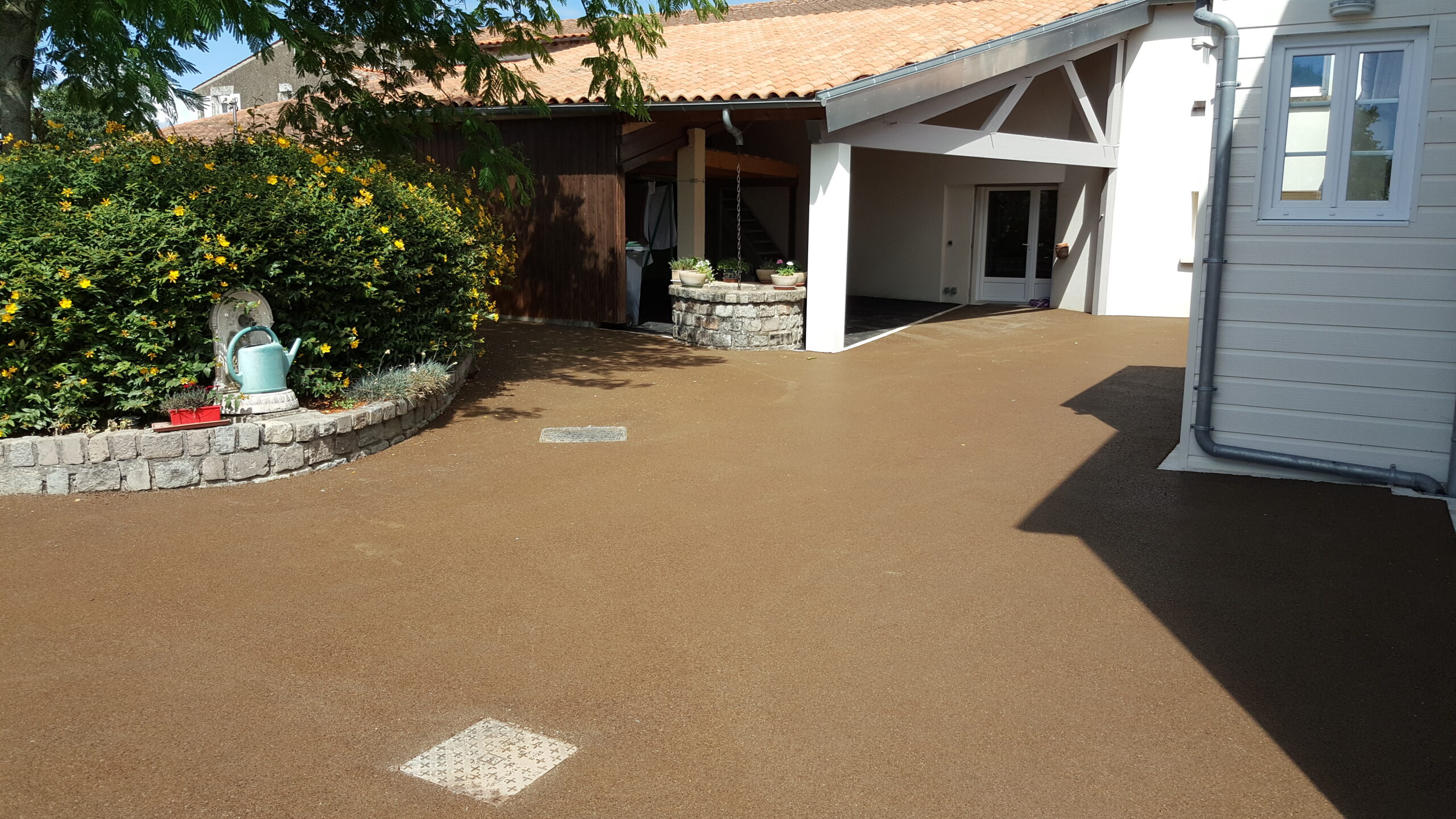 Cour - enrobé caramel - Ideallée