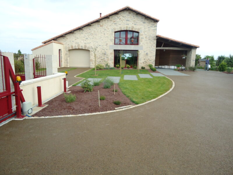 Cour - enrobé caramel - Ideallée