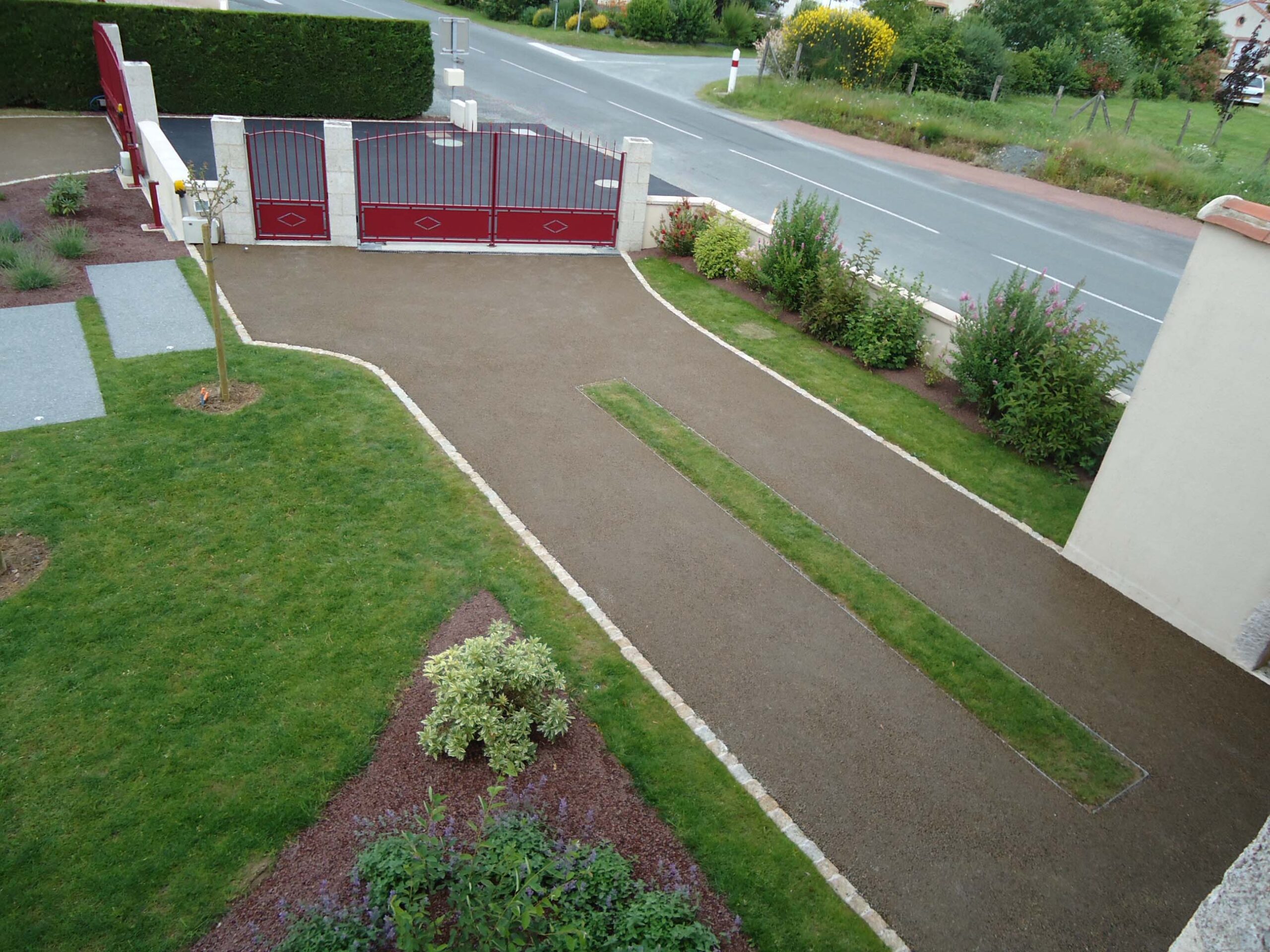 Cour - enrobé caramel - Ideallée