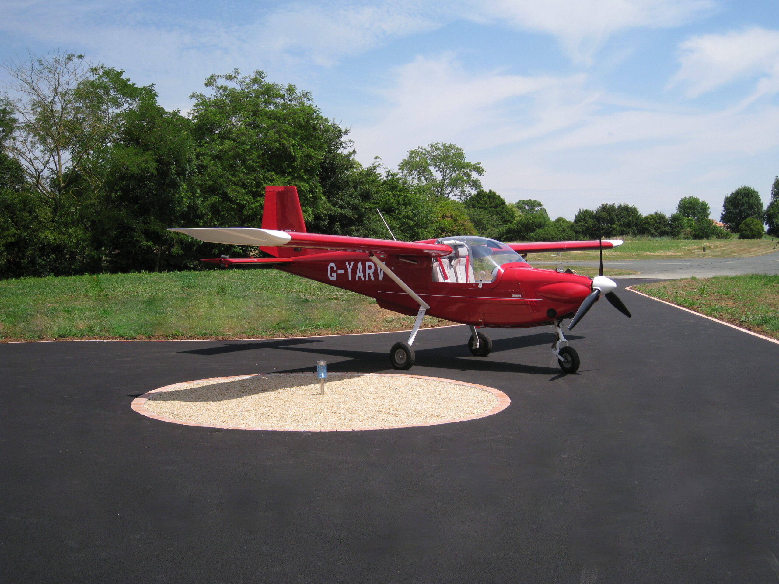 Cour - enrobé noir - Ideallée